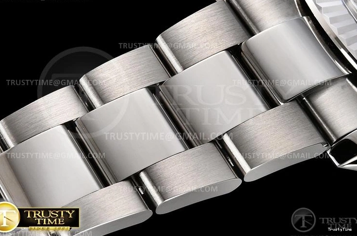 0514 R2DJ0257B – DJ2 41mm Oys Cozy 660